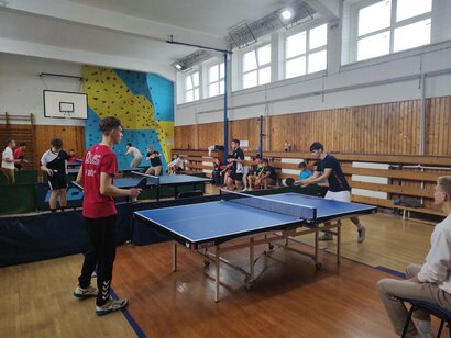 Našim žiakom sa na turnaji SŠ v stolnom tenise nedarilo