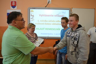 MR_2015_010