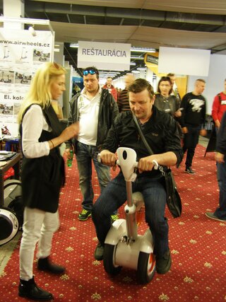 autosalonP1011418-005