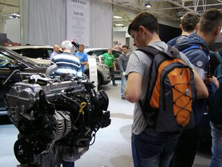 autosalonP1011440-010