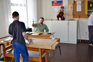 mlady_technik002