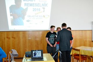 mlady_technik069