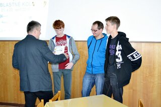 mlady_technik082
