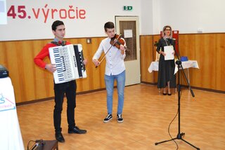 45vyrociesos011
