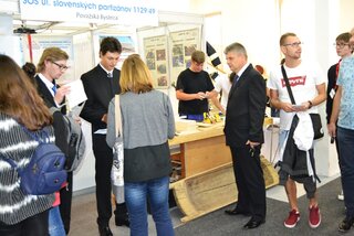stredoskolak_19014