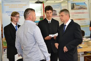 stredoskolak_19029