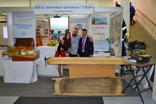 stredoskolak_19092