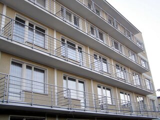 Izby s balkónmi