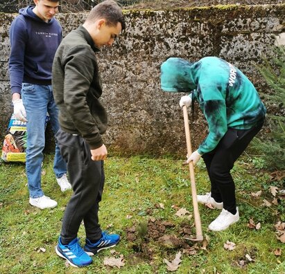  ĽUDIA PRE LESY, LESY PRE ĽUDÍ