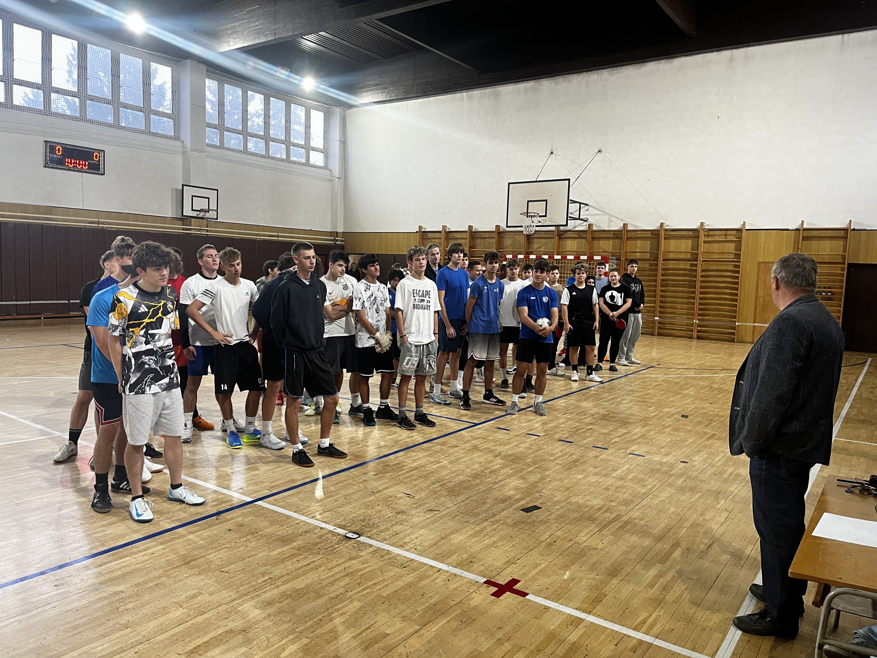 Futsalový a stolnotenisový turnaj o Pohár riaditeľa školy